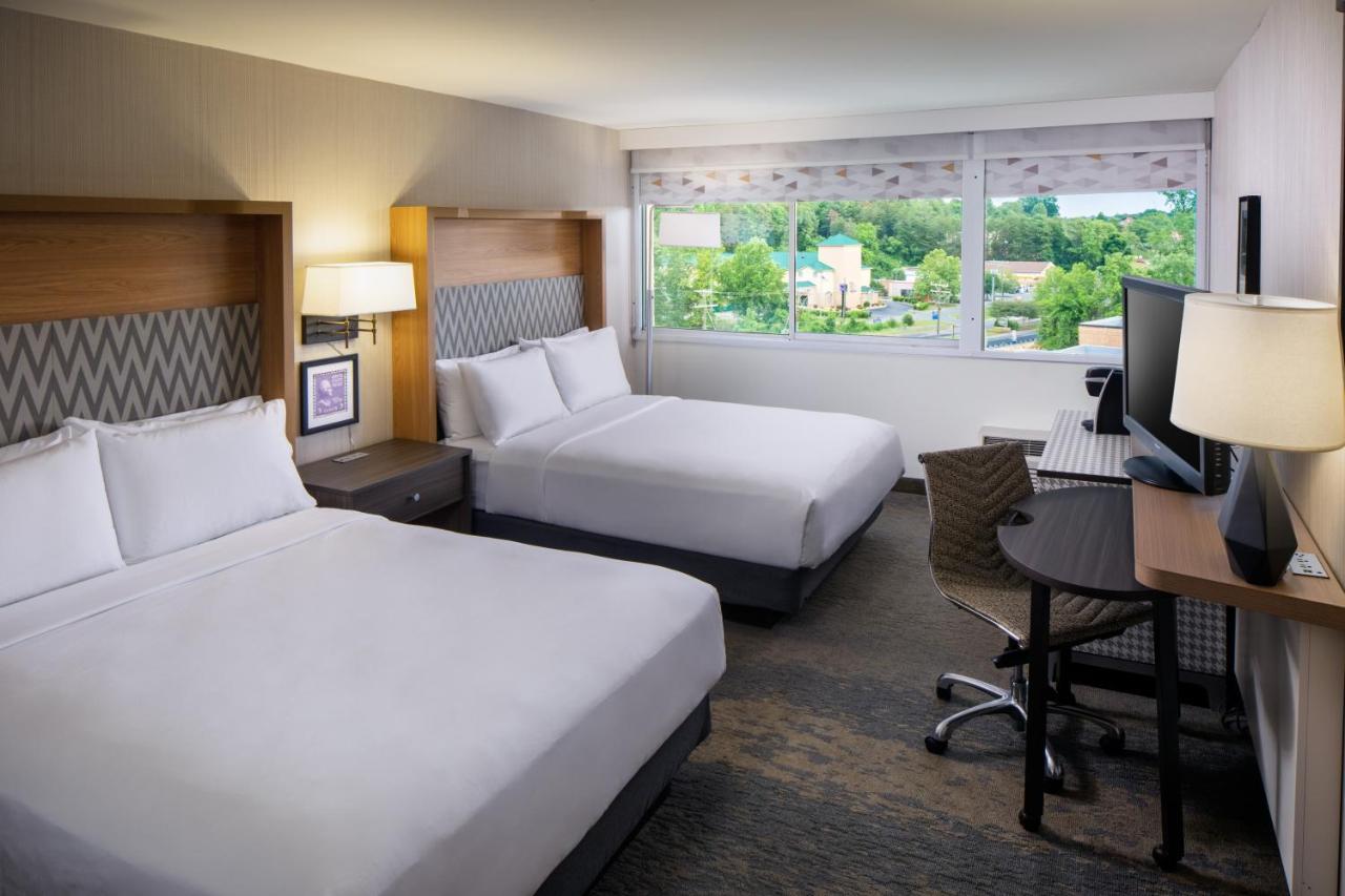 Holiday Inn Express & Suites Charlottesville By Ihg Εξωτερικό φωτογραφία