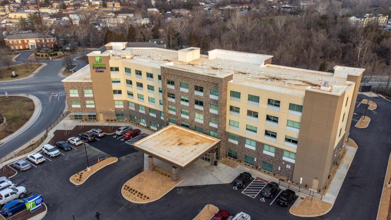 Holiday Inn Express & Suites Charlottesville By Ihg Εξωτερικό φωτογραφία