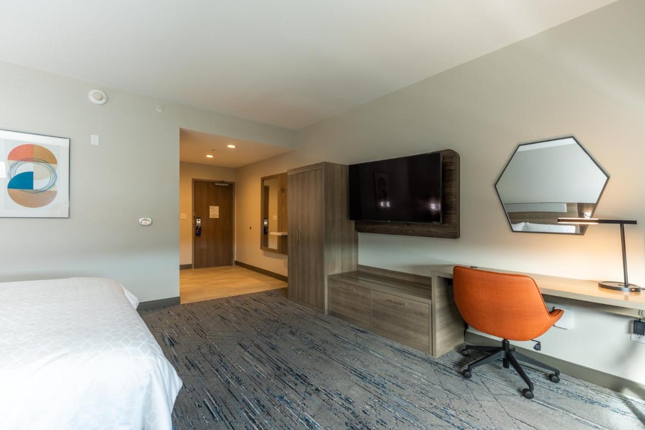 Holiday Inn Express & Suites Charlottesville By Ihg Εξωτερικό φωτογραφία