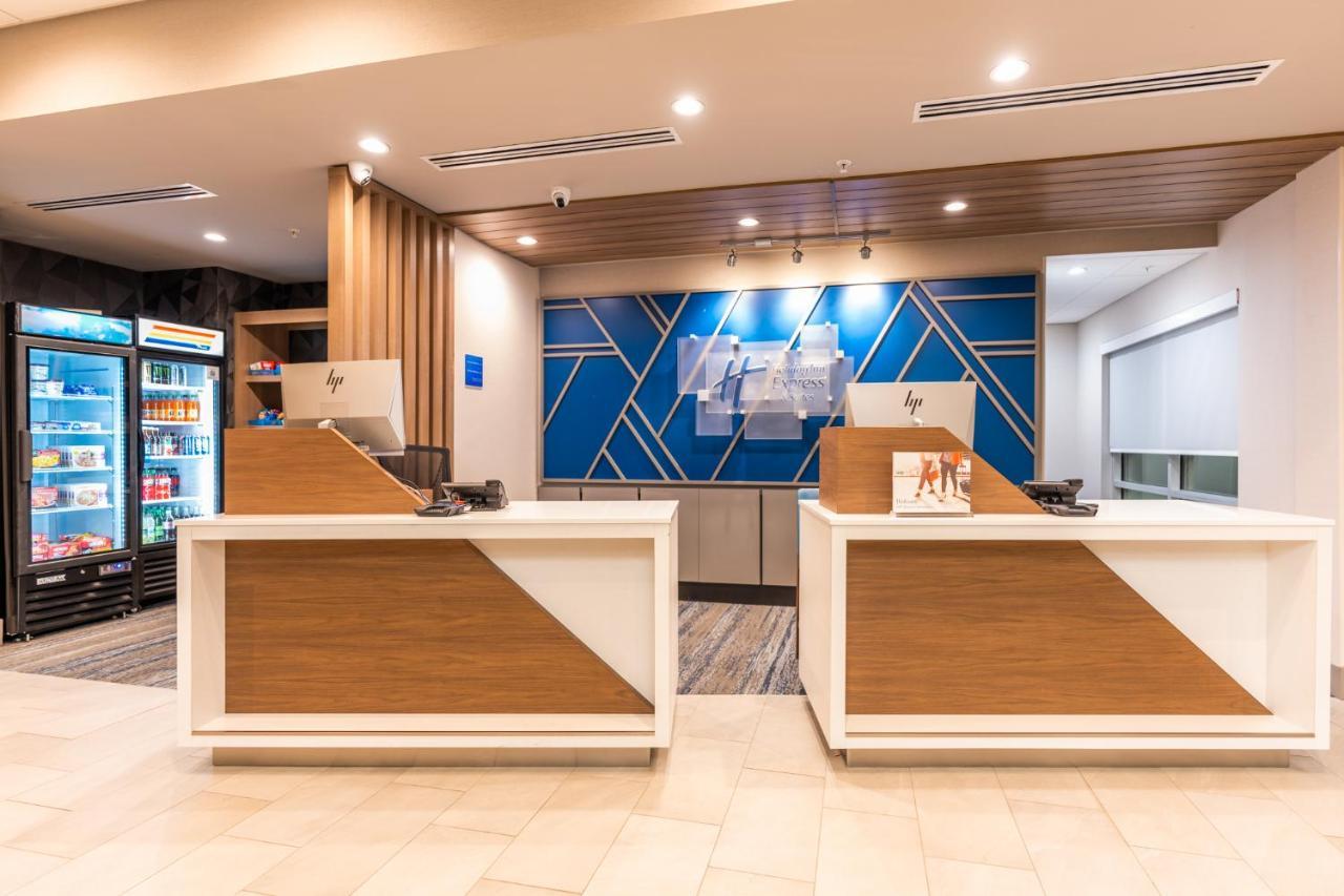 Holiday Inn Express & Suites Charlottesville By Ihg Εξωτερικό φωτογραφία