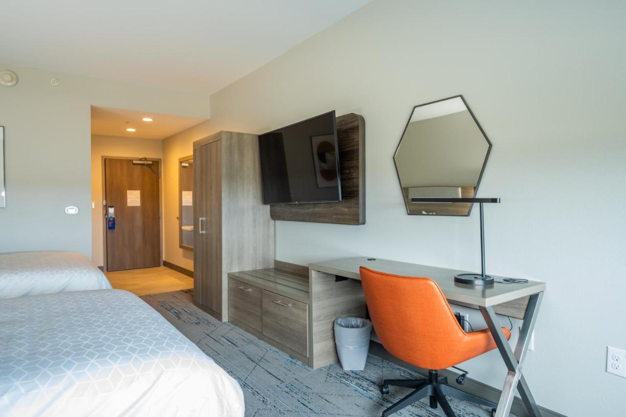 Holiday Inn Express & Suites Charlottesville By Ihg Εξωτερικό φωτογραφία