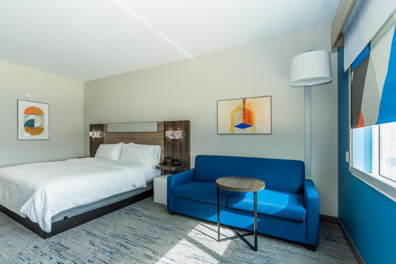 Holiday Inn Express & Suites Charlottesville By Ihg Εξωτερικό φωτογραφία